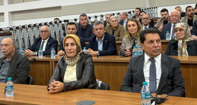 Özgür Özel, Halk TV'ye Kayyum Atanmasını Eleştirdi