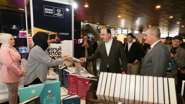 Konya Kitap Günleri başladı: Yüzbinlerce kitapsever buluşuyor