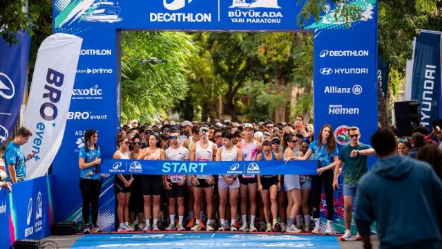 Decathlon Büyükada Yarı Maratonu 4.500 katılımcıyla gerçekleşti