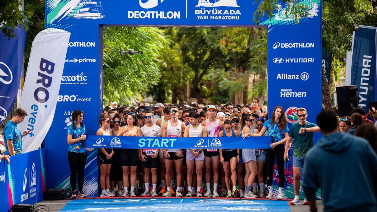 Decathlon Büyükada Yarı Maratonu 4.500 katılımcıyla gerçekleşti