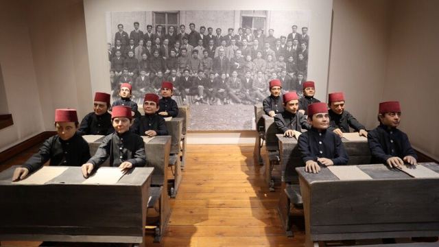 Sivas Lisesi 139 Yıllık Eğitim Tarihini Kutluyor