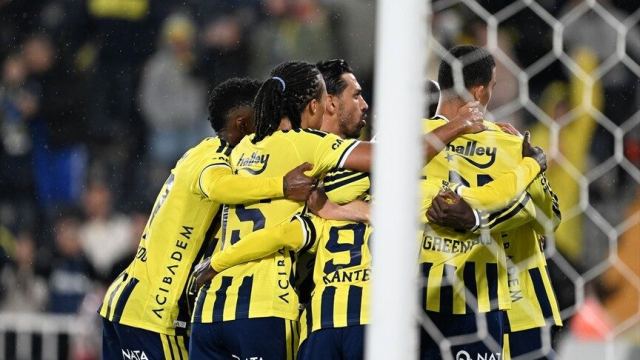 Fenerbahçe, Alanyaspor'u 3-0 yenerek moral buldu