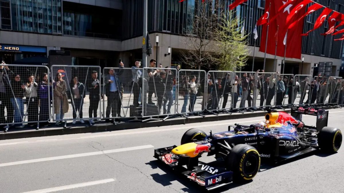 Formula 2 ve Formula 3 İstanbul'da 2027'de düzenlenecek