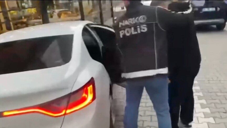 İstanbul merkezli uyuşturucu operasyonunda 42 şüpheli yakalandı