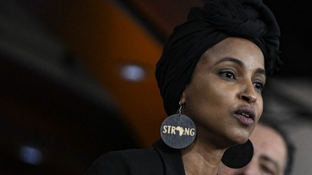 Omar'ın Evinde Federal Arama Gerçekleşti