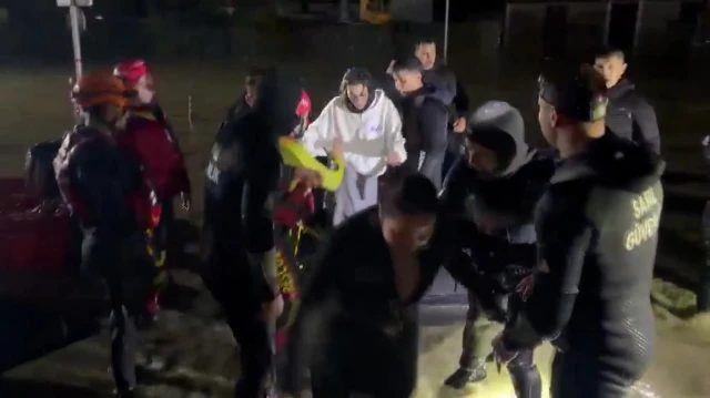 Sarıyer'de mahsur kalan Demet Özdemir, kurtarıldı