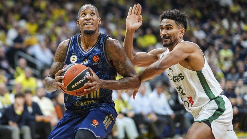 Fenerbahçe, Zalgiris'i 99-80 ile geçerek 4. galibiyetini aldı