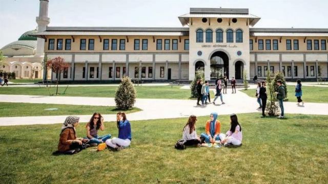 İBB Genç Üniversiteli burs başvuruları 23 Ekim'de sona erecek
