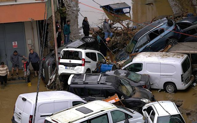 İstanbul'da sel felaketi sonrası yeni yağış uyarısı geldi