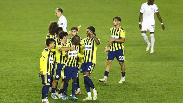 Fenerbahçe, Turan Tovuz'u 2-0 ile geçti