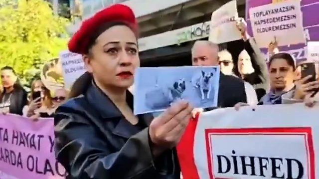 Çankaya'da Hayvanseverlerden Sessiz Tiyatro Gösterisi
