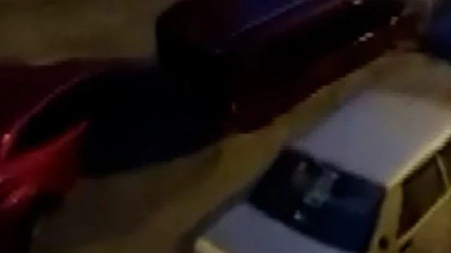 Sarıyer'de Yağış Nedeniyle Araçlar Sürüklendi