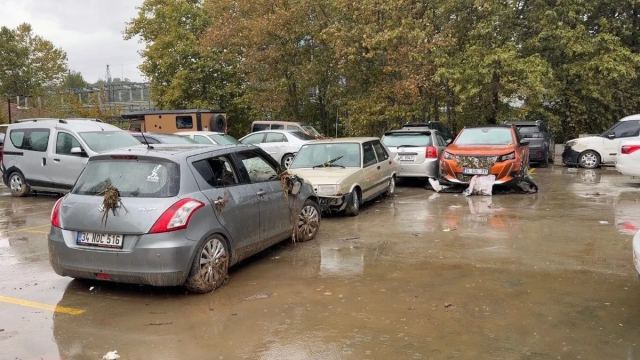 İstanbul'da Sel Mağdurları Hasar Sonrası Ne Yapmalı