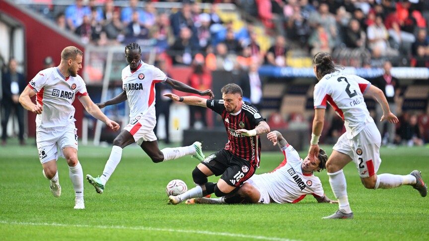 Arca Çorum FK, Gaziantep FK'yi Deplasmanda 3-0 Yendi