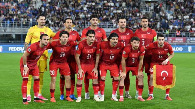 A Milli Futbol Takımı, Montella ile 6 değişiklikle sahaya çıktı