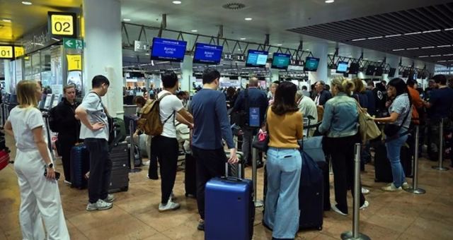 Kazakistan Türkiye'yi Vizesiz Kabul Ederken Yeni Sistem Başlatıyor