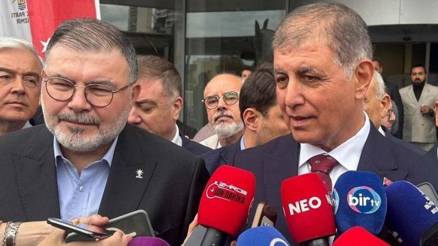 Cemil Tugay AK Parti İzmir İl Başkanlığı'nı ziyaret etti