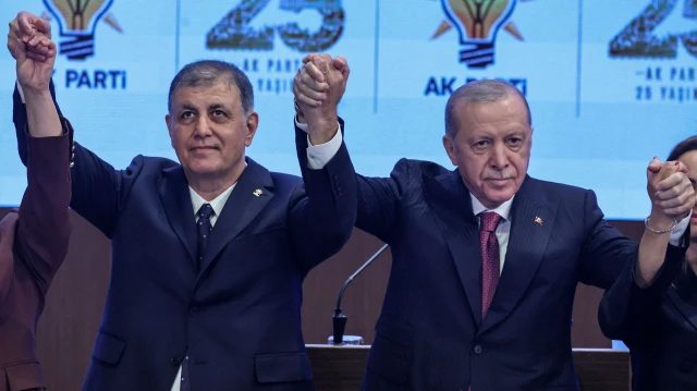 Cemil Tugay, AK Parti'ye Geçiş Nedenini Açıkladı