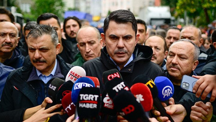 Bakan Kurum ve Bakan Çiftçi Ayazağa'da inceleme yaptı