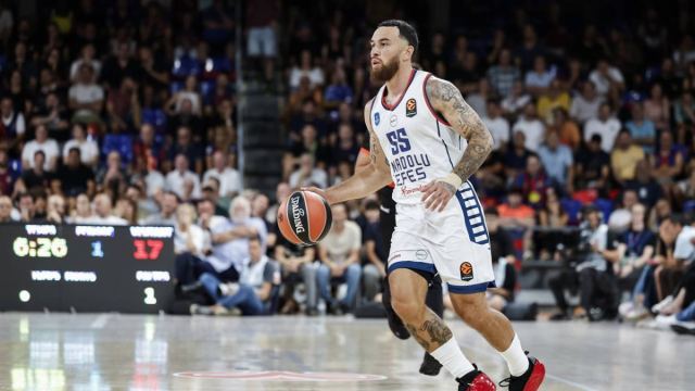 Mike James'ten Anadolu Efes'e kötü haber: 7-9 ay yok