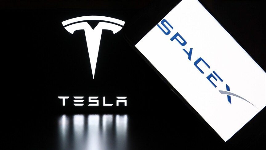 Elon Musk, SpaceX ve Tesla için birleşme komiteleri kurdu