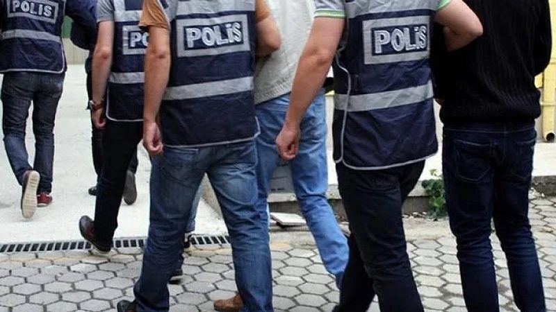 İstanbul'da İkinci El Araç Dolandırıcılığı: 14 Zanlı Yakalandı