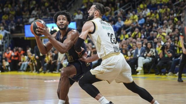 Fenerbahçe Tarfin, Dubai Basketbol'u 76-66 ile geçti