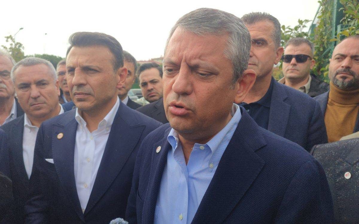 Özgür Özel: Halk TV'ye kayyum atanması çaresizliğin göstergesi