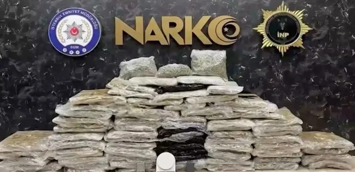 İstanbul'da uyuşturucu sevkiyatı yapan iki şüpheli tutuklandı