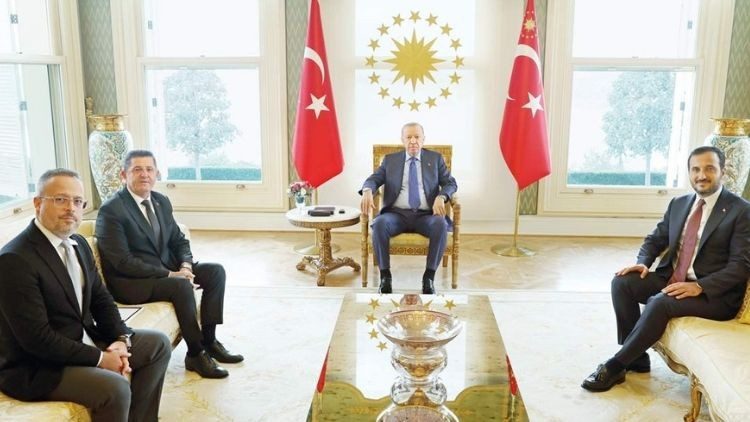 Erdoğan, İstanbul'da 4 Belediye Başkanını Kabul Etti