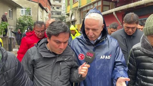 İstanbul Valisi Davut Gül, sağanak sonrası hasar tespit etti