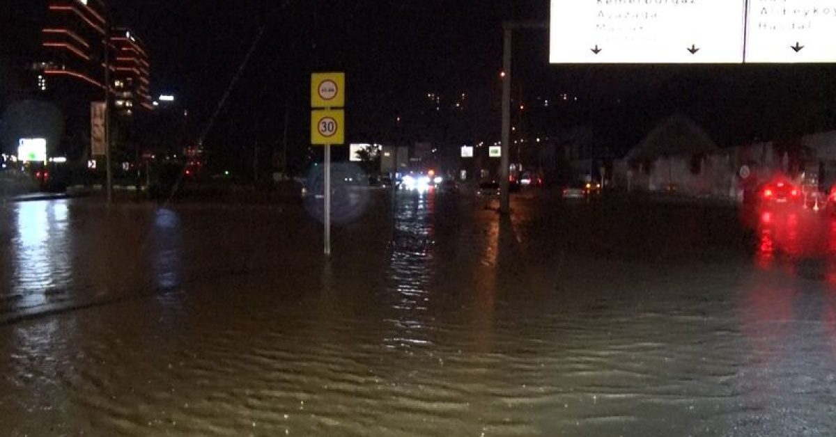 İstanbul'da sel nedeniyle bir kişi hayatını kaybetti