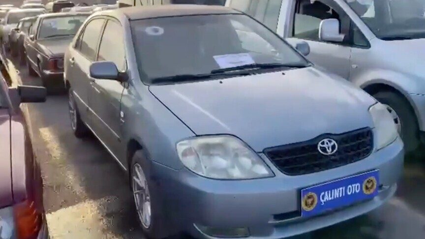 İstanbul'da 61 aracı 'change' yöntemiyle satan 23 kişi gözaltına alındı
