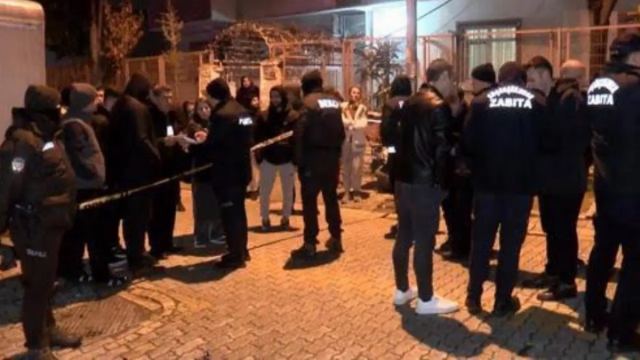 Küçükçekmece'de çatlama sesleri nedeniyle bina tahliye edildi