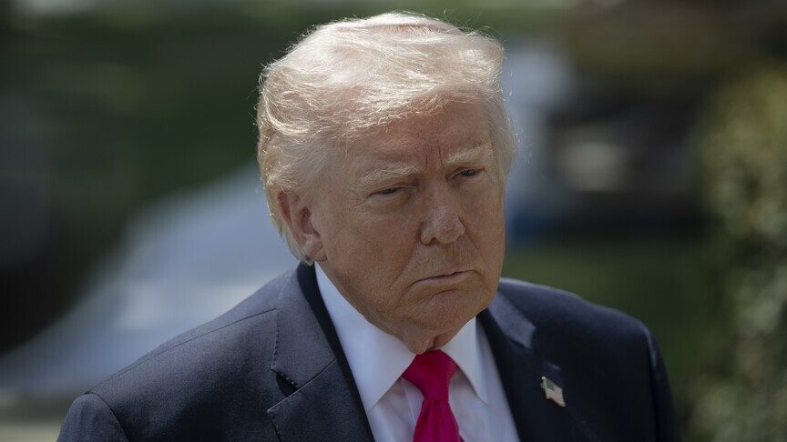 Trump, Fransa'daki Protestolar Hakkında Açıklama Yaptı