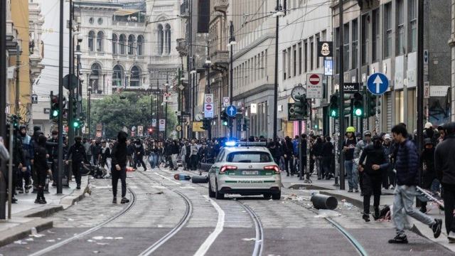 İtalya Hükümeti, Milano'da Protestolar Sonrası Asker Görevlendiriyor