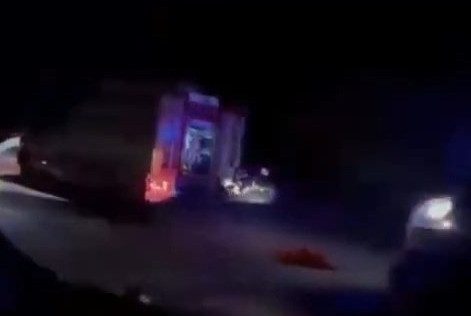 Antalya'da hafif ticari araç uçuruma düştü, 2 kişi hayatını kaybetti