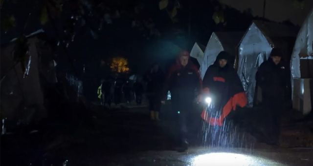 Pendik'te sel felaketi: İki kişi kayboldu