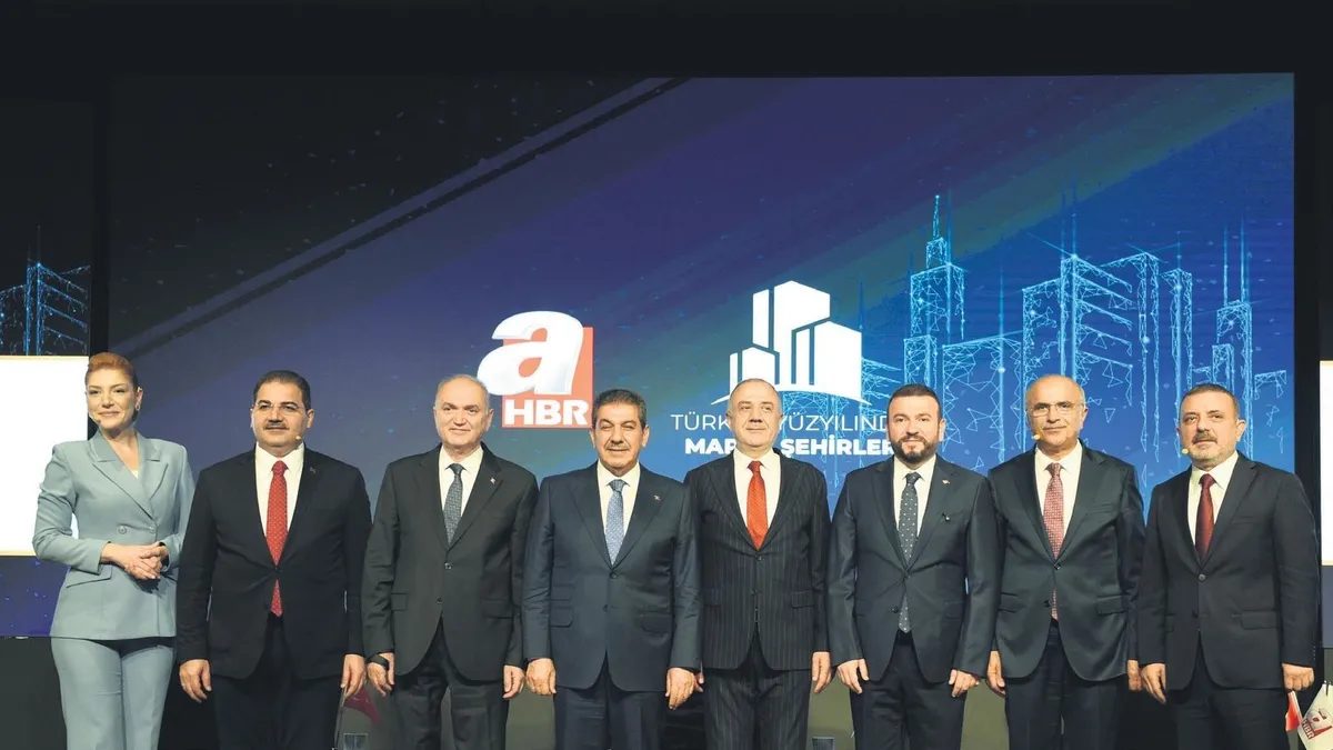 İstanbul'da Milletle Bütünleşen Belediyecilik Vurgusu