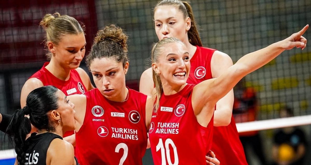 Türk Hava Yolları, Galatasaray Daikin'i 2-0'dan geri döndü