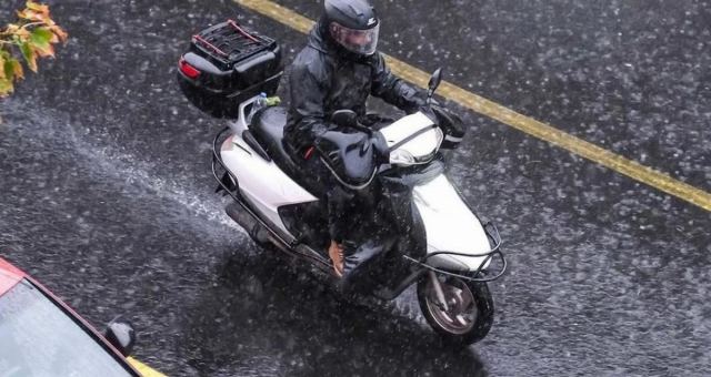 İstanbul'da Motosikletlere Trafiğe Çıkış Yasağı Getirildi