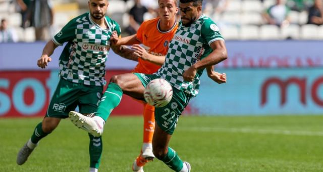 Konyaspor ve İstanbul Başakşehir 0-0 Berabere Kaldı