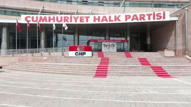 CHP'de 5 milyon TL'lik aidat tartışması gündemde