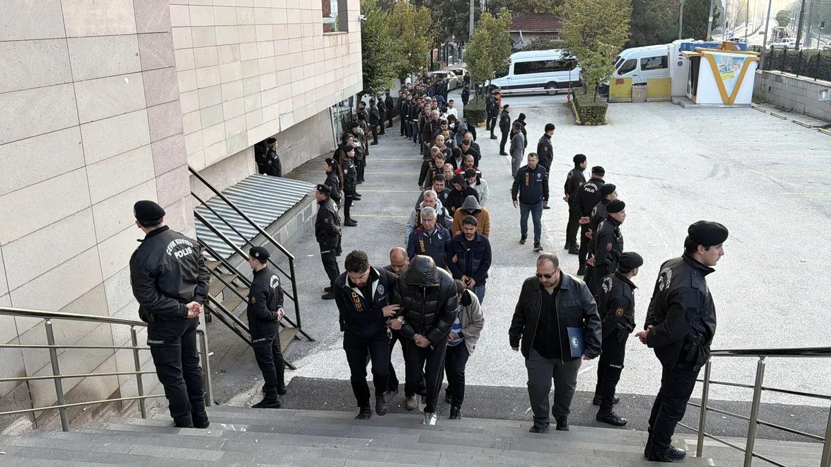 İstanbul'da 33 ilde yasa dışı bahis operasyonu yapıldı