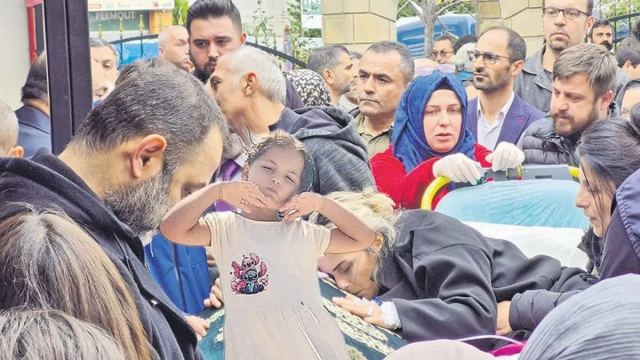 Maltepe'de çöken apartmanda yaralanan Gülce hayatını kaybetti