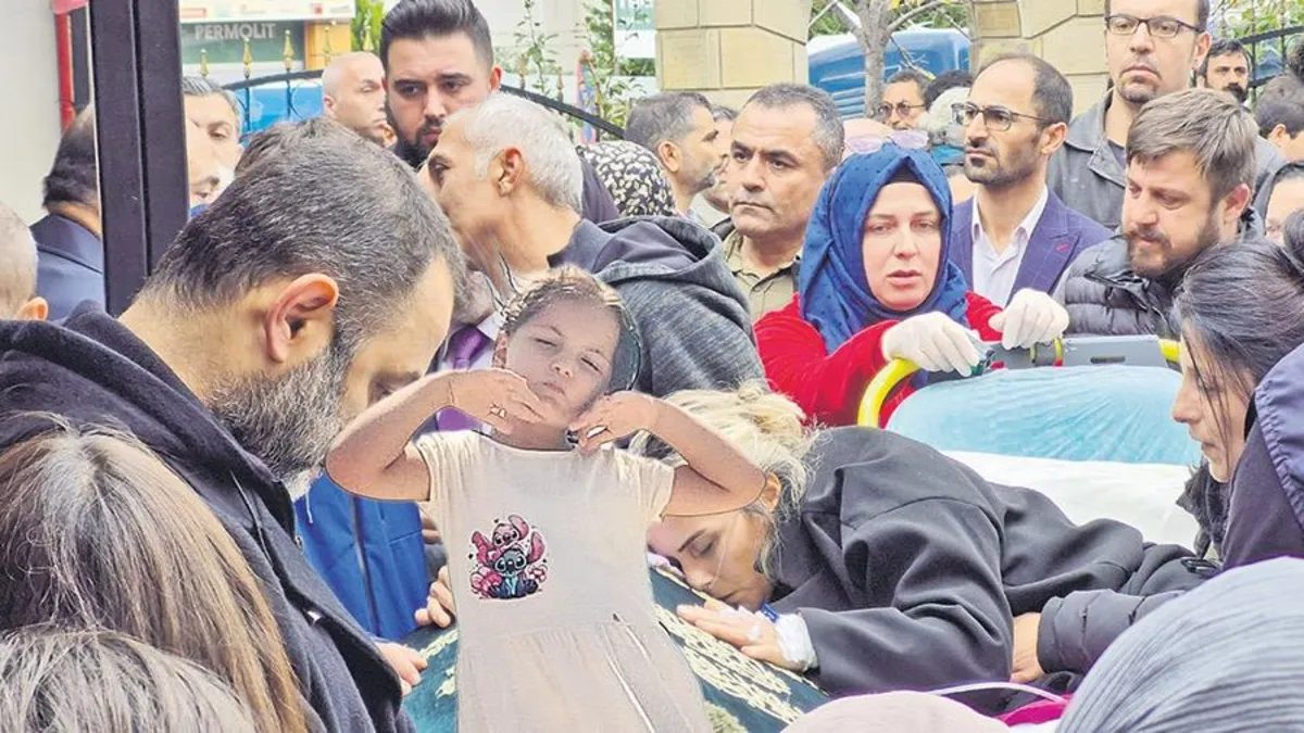 Maltepe'de çöken apartmanda yaralanan Gülce hayatını kaybetti