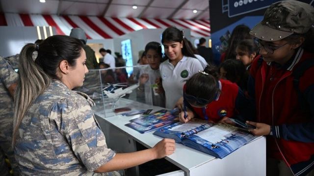 Türk Yıldızları gençlere havacılık hayallerini gerçekleştirme çağrısı yapıyor