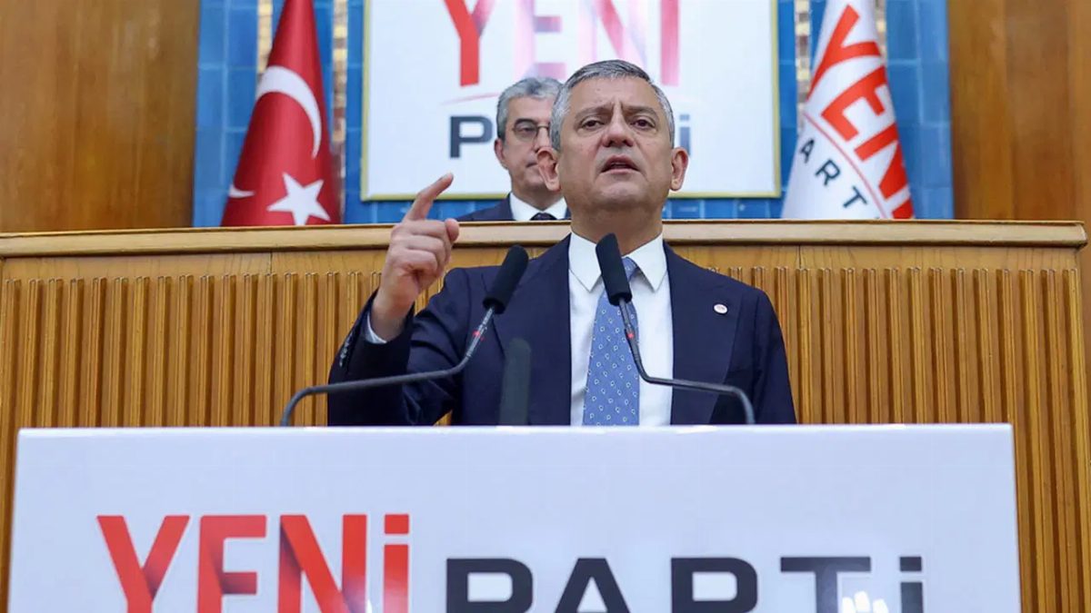 Özgür Özel, İzmir'deki Gemi Kazaları ve İktidarı Eleştirdi