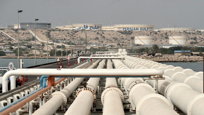 İran 5,14 milyon ton petrol ürünü ihraç ettiğini açıkladı
