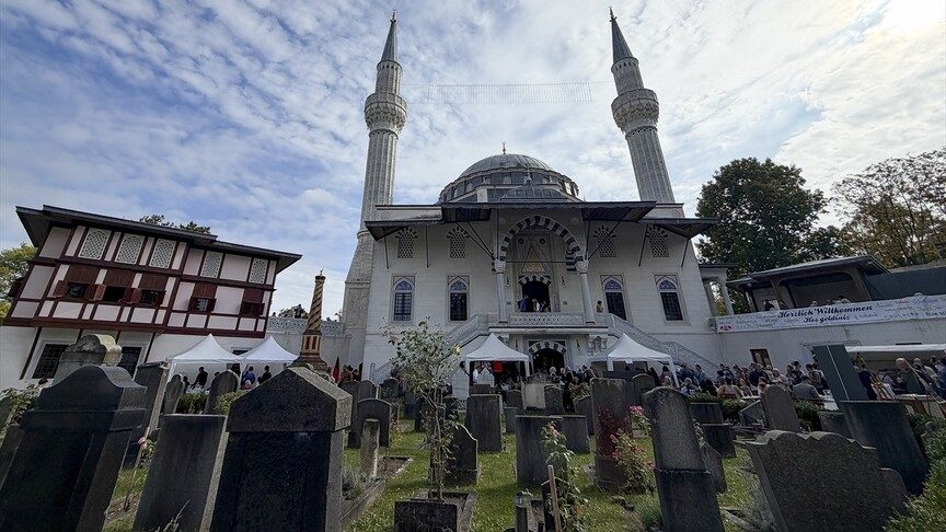 Almanya'da Açık Cami Günü etkinliği düzenlendi
